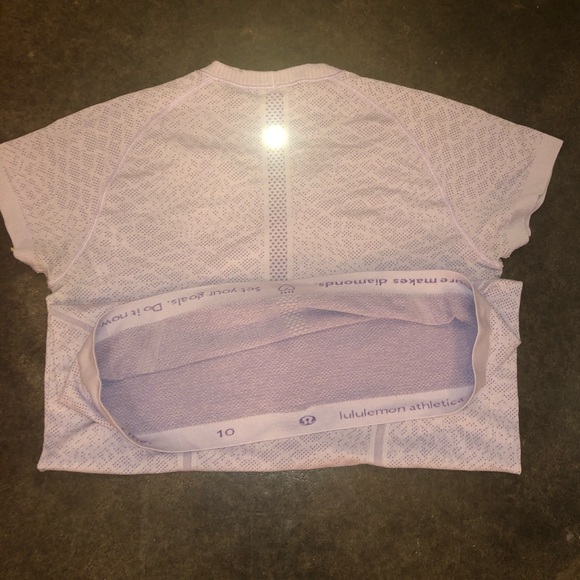 lululemon athletica Tops - Lulu ‘Swiftly Tech SS Crew’ in Heathered Lilac